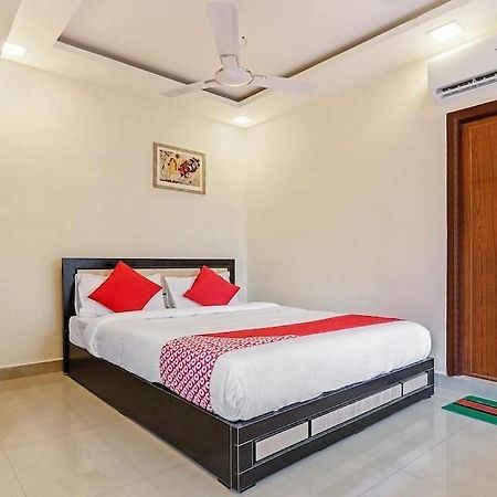 Oyo Kings Hotel Katunayaka Eksteriør billede